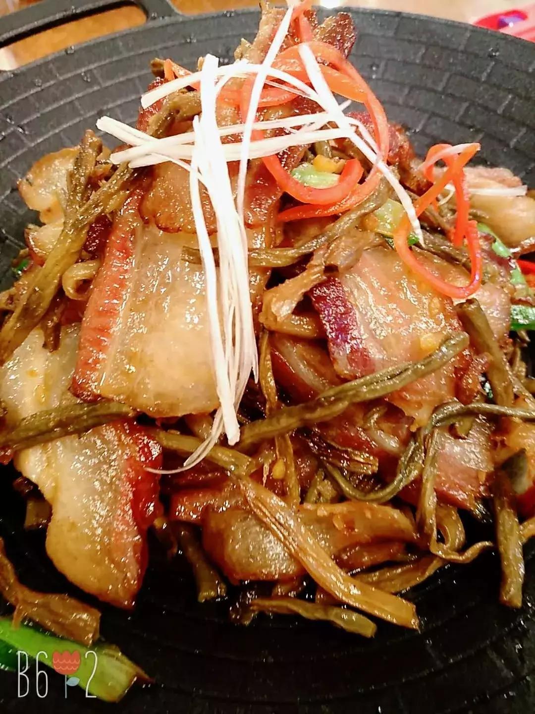 石锅鱼这家店回头客超多,武穴石锅鱼地址