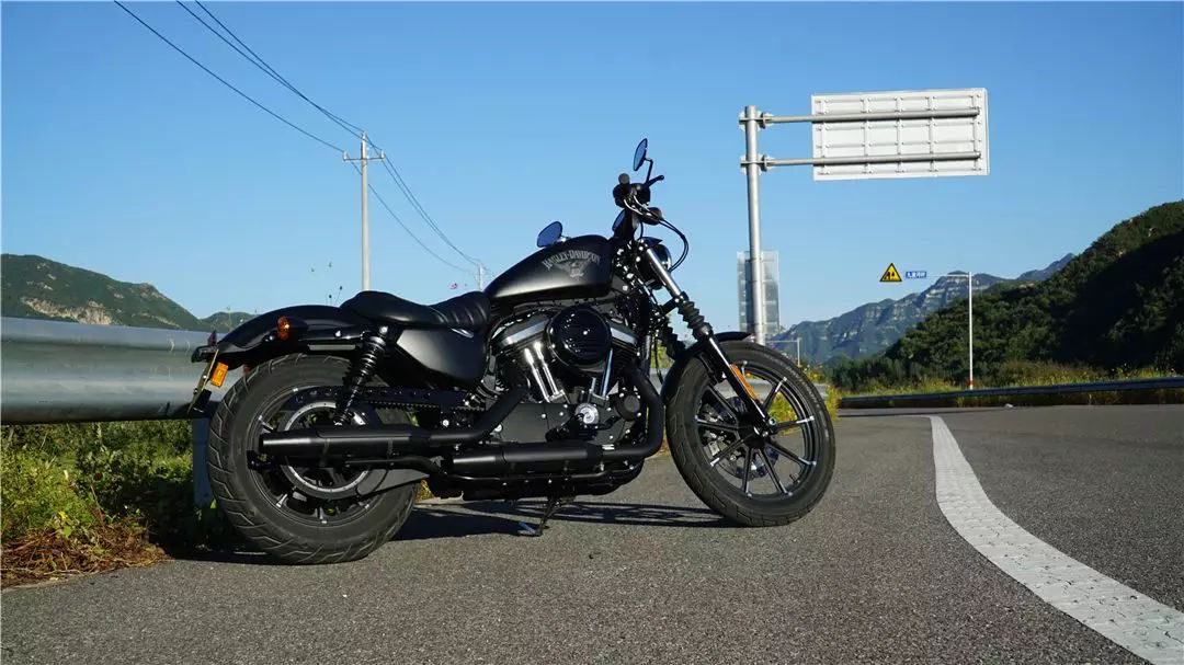 小姐姐为啥大爱硬汉？请看哈雷给出的答案