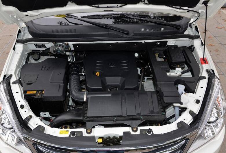 3万多是选择nk800还是450sr,3万多是选宝骏730还是途安