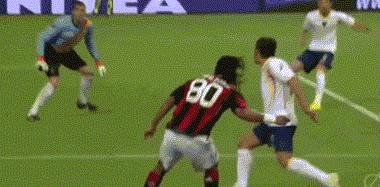 足球小罗用过的过人技巧教学,小罗再现经典庆祝动作