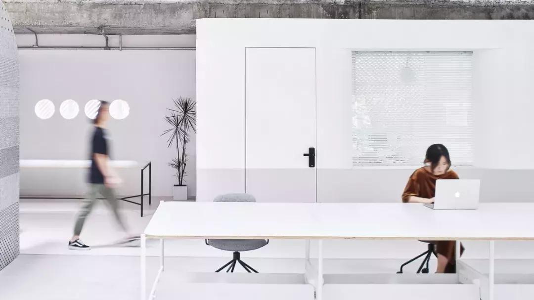 王菲喜欢的设计师,王菲造型师开的店