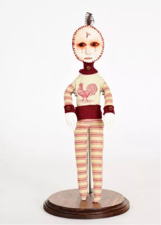 孩子用盒子建造废弃城市在家里,12岁男孩自己捡破烂