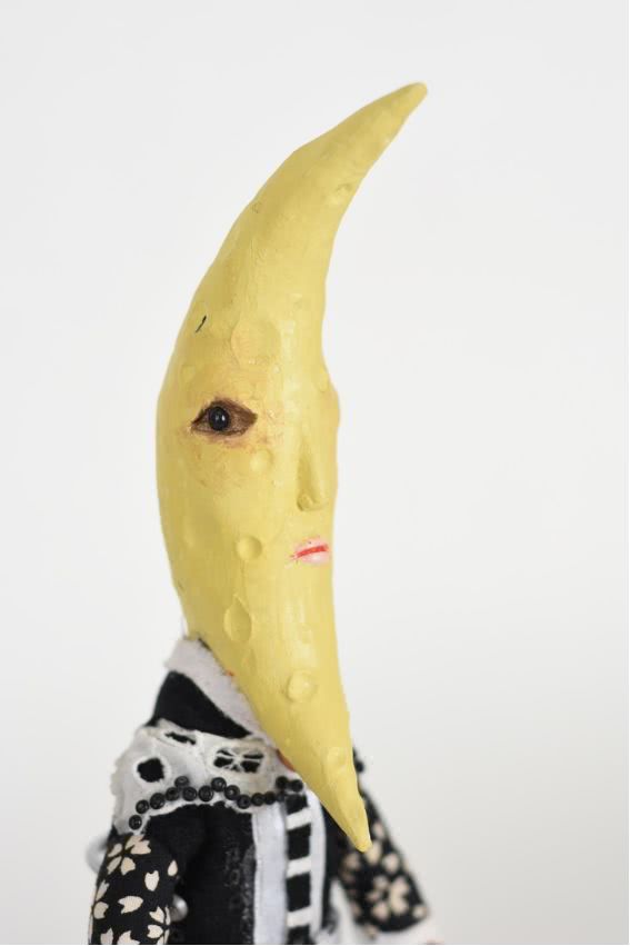 孩子用盒子建造废弃城市在家里,12岁男孩自己捡破烂