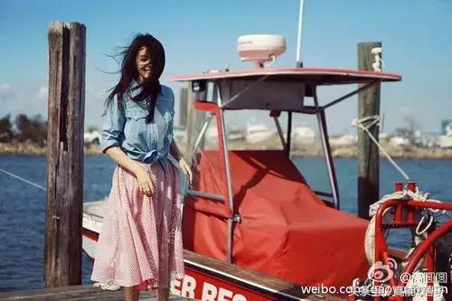 拍照pose技巧和方法,女生拍照剪刀手pose