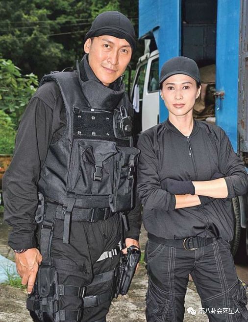 天生斜视参加选美，后成顶级打女被烧伤，当红时退圈为救患癌父亲