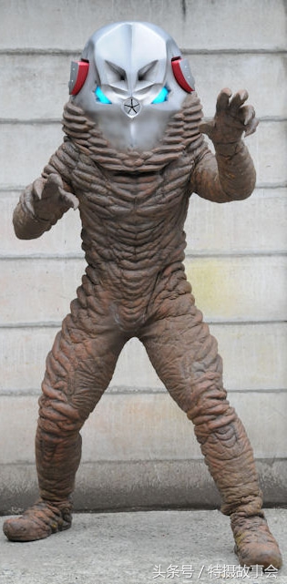 濂ョ壒鏇间笌鍋囧ゥ鐗规浖,鍋囧ゥ鐗规浖鐜╁叿瑙嗛