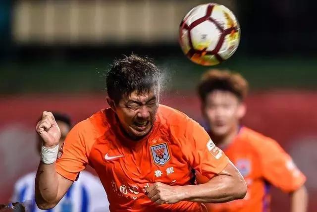 国足球员身材走样德布劳内,国足胖肚子