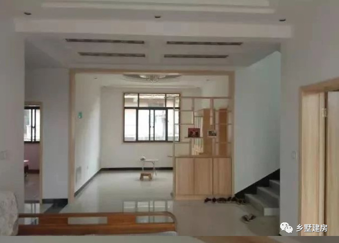 小伙回农村改造老屋子用了50万元,小伙回农村建房子