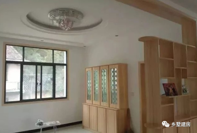 小伙回农村改造老屋子用了50万元,小伙回农村建房子