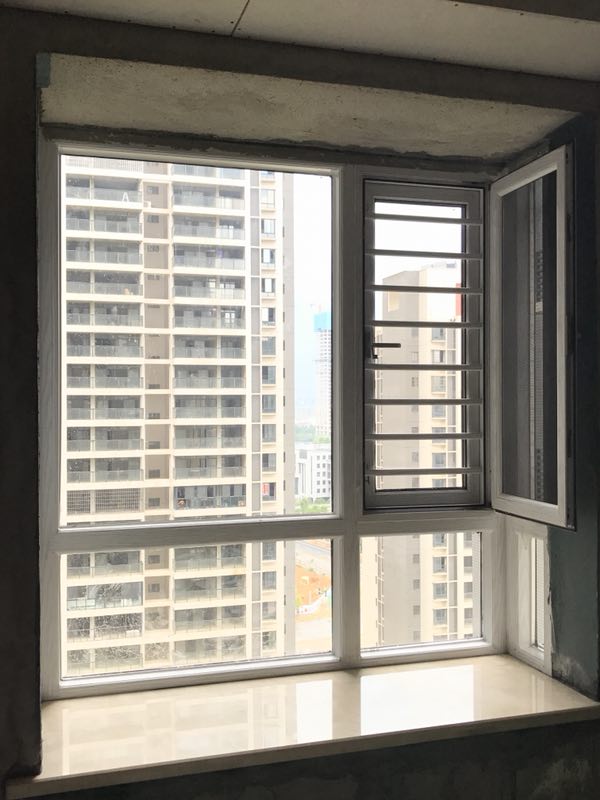 铝合金门窗锁怎么安装,铝合金阳光房框架安装流程视频