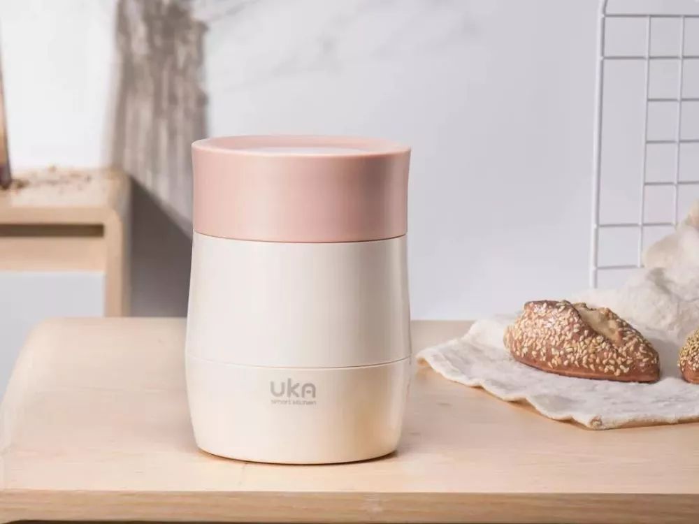 放在水杯里面的便携加湿器,可充电方便携带的加湿器