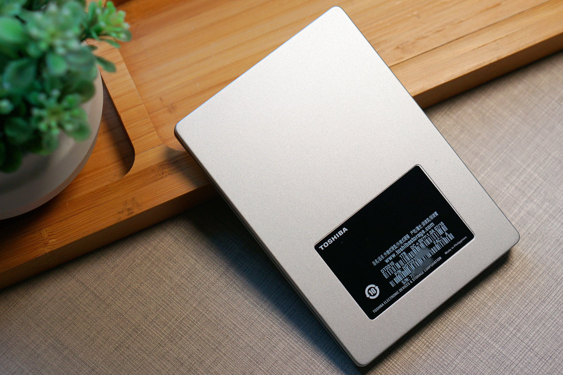 东芝canvioslim移动硬盘,东芝超薄机械硬盘质量