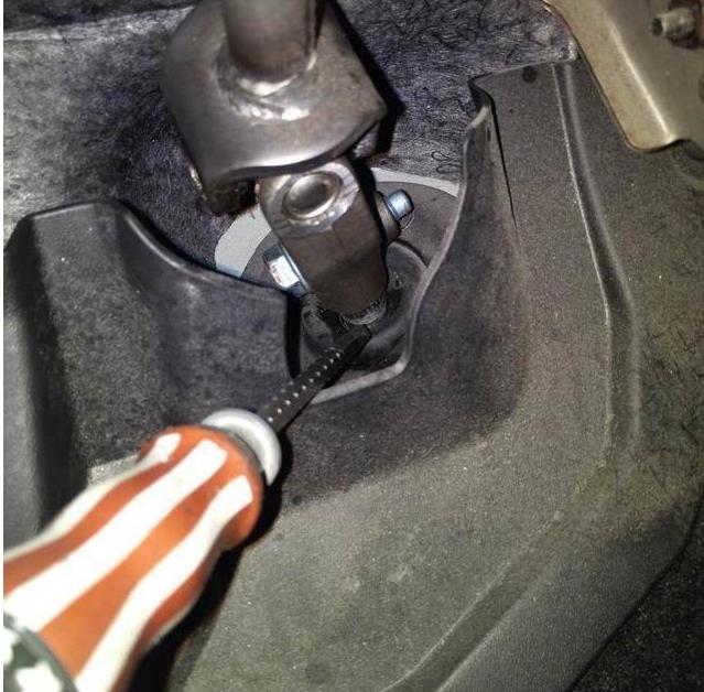 雷克萨斯es200方向盘异响解决,方向盘异响吱吱摩擦音解决办法