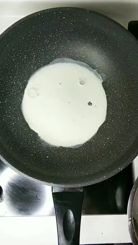 红薯粉皮正确的做法,正宗红薯粉皮的做法