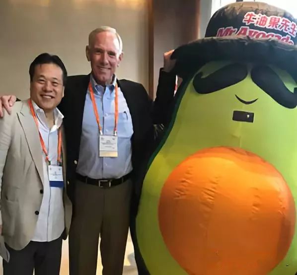 七年增长万倍，谁劝中国人买了3万吨牛油果？