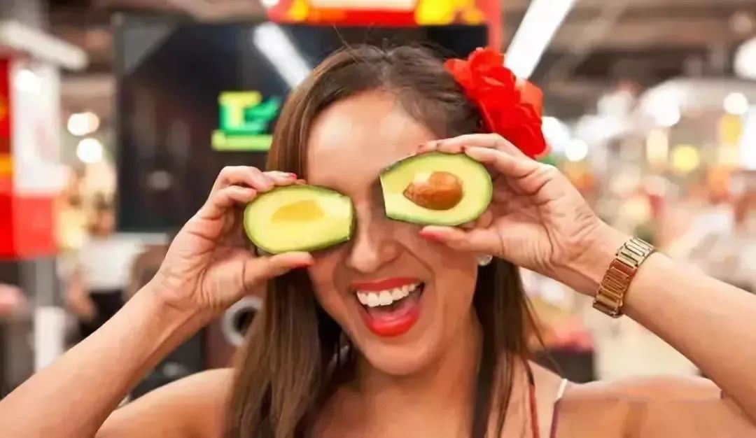 七年增长万倍，谁劝中国人买了3万吨牛油果？