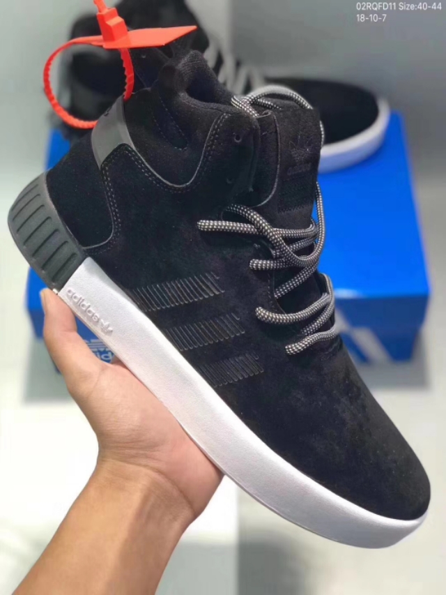 在这个潮鞋突发出来的价格而肉痛吗？其实你们都错了……