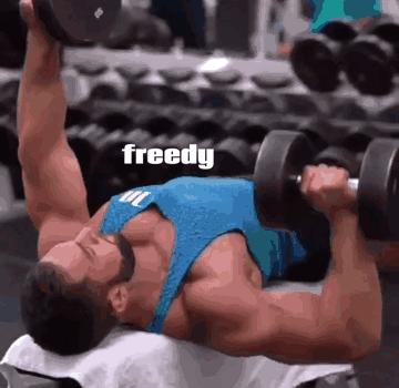 胸肌单侧肌力,胸肌练得一边大一边小怎么矫正