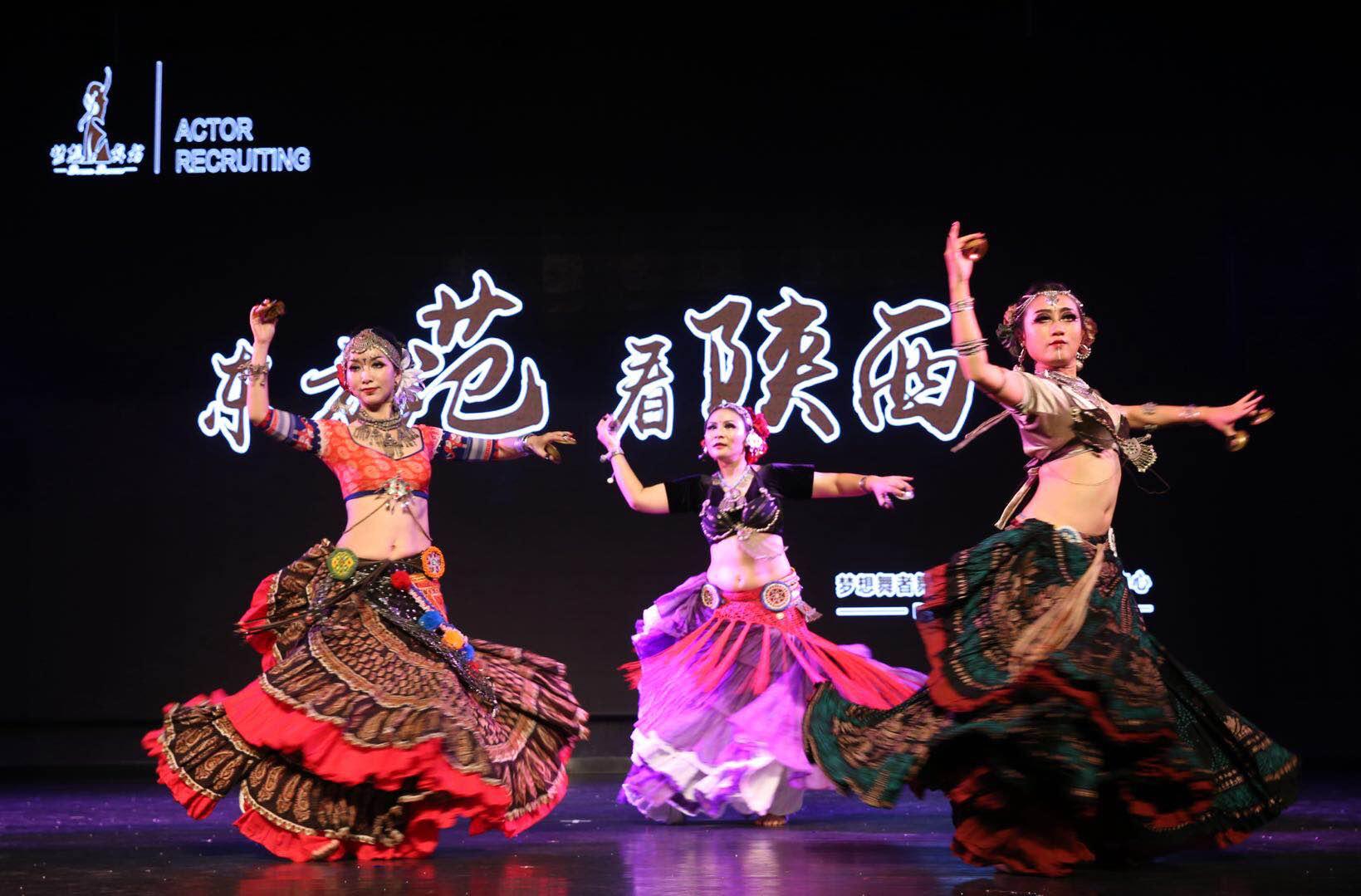 节奏感强带动气氛异域风情的舞蹈,俏皮动感咖喱咖喱舞蹈