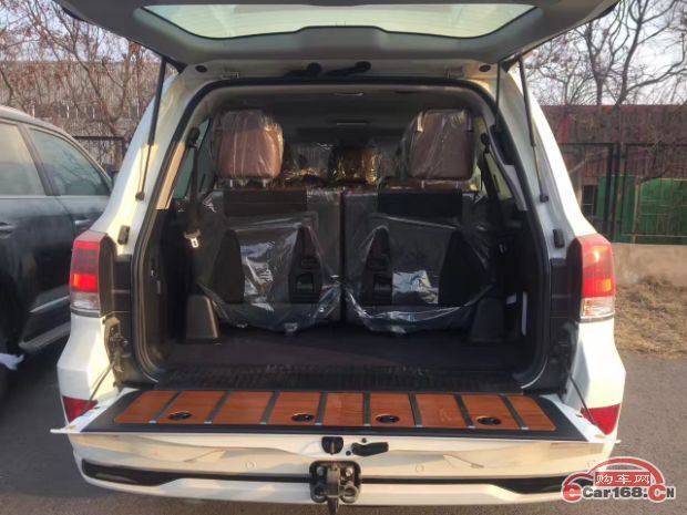 16款丰田酷路泽5700中东版,丰田酷路泽2020款5700越野实测