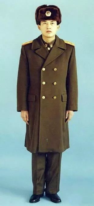中国各种军衔的军装,60年代军衔制军装