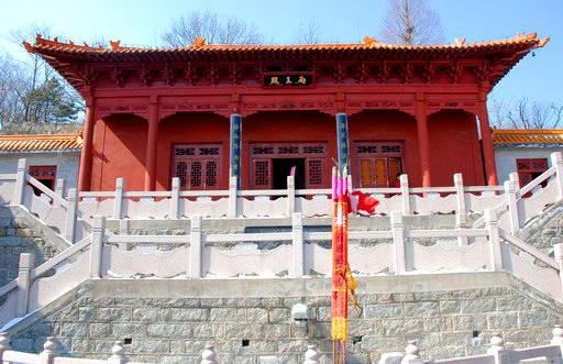 封坛酒传承中华酱香历久弥新,封坛酒文化