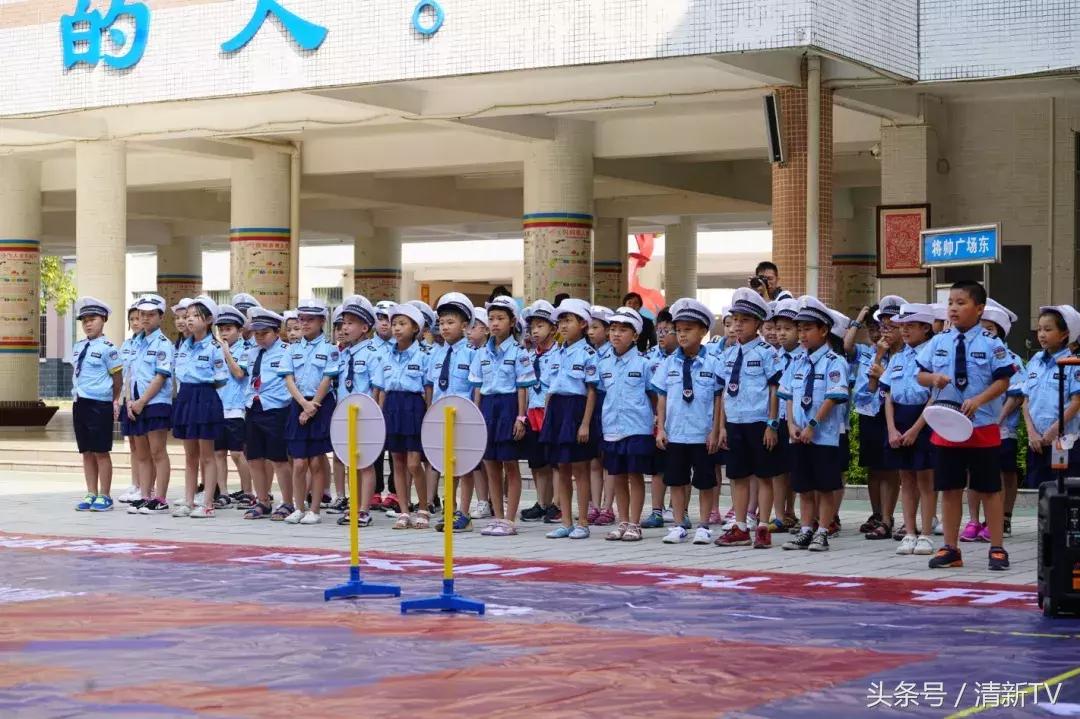 小学生当交警感受,成为交警