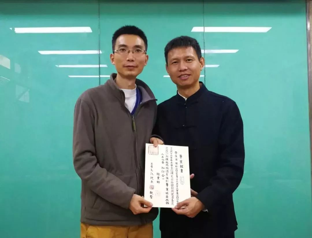 女老人晚上起夜尿多是怎么回事,晚上起夜多老人好吗