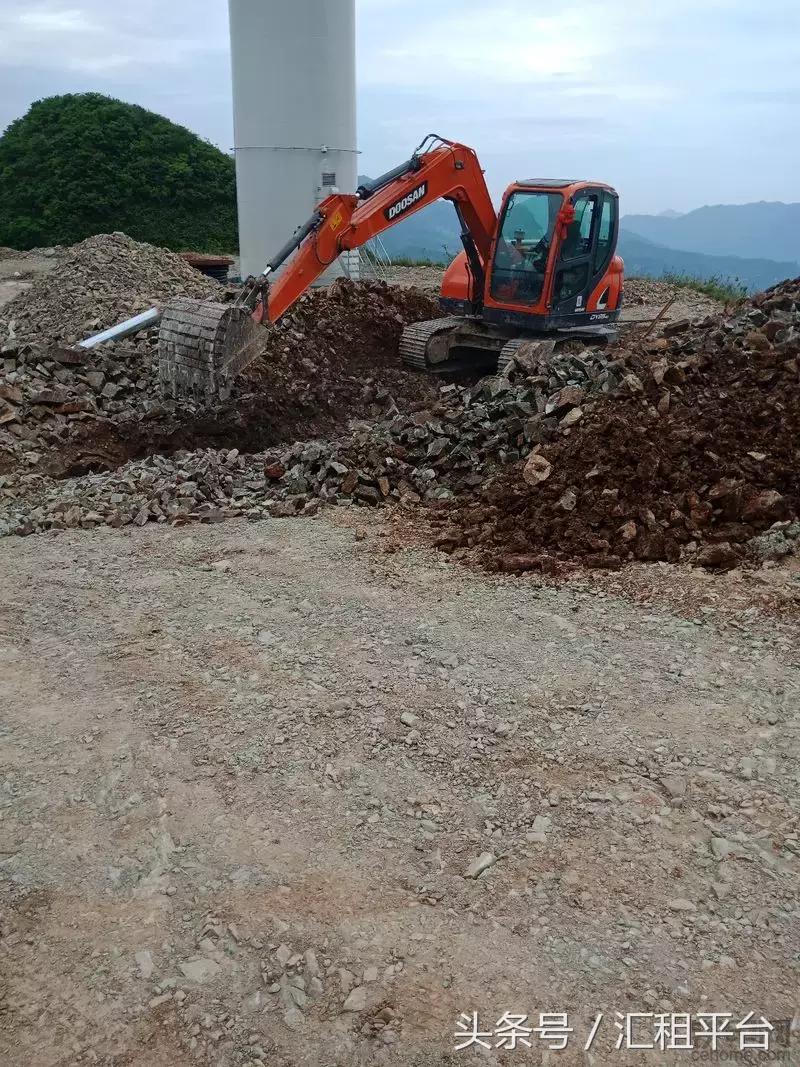 挖掘机替班司机惹了祸怎么办,挖掘机替班青岛