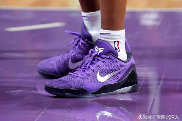 月球漫步者致敬迈克尔-杰克逊！10月9日NBA球鞋赏析