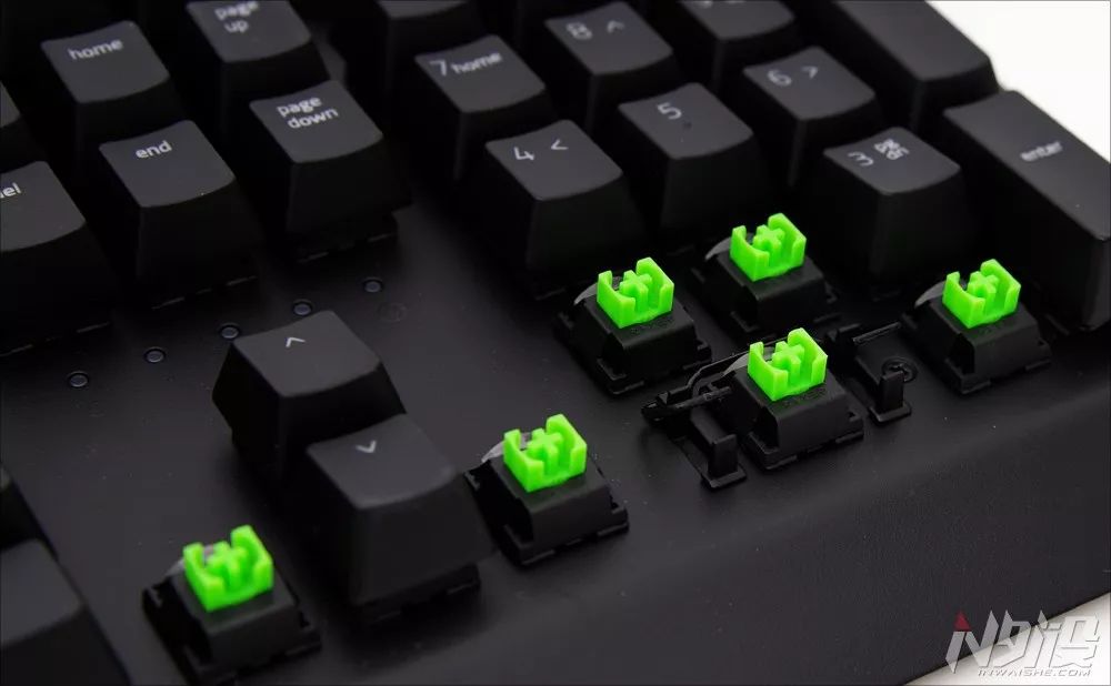 黑寡妇键盘是哪个国家的,黑寡妇属于量产键盘吗