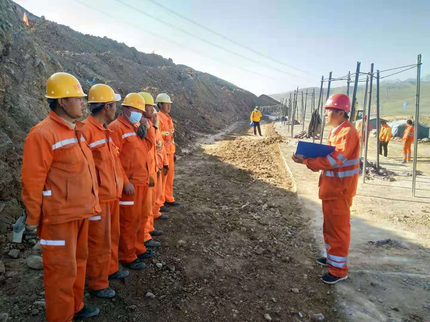 驰骋千里起宏图——甘肃天马公路建筑工程有限公司发展综述