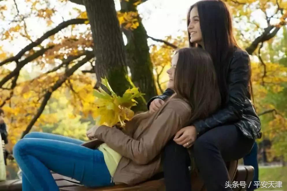 世界精神卫生日正确认识抑郁症,吸毒了出现精神障碍我们要怎么办