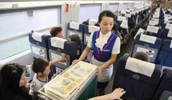 小长假第一天高铁,假期旅途回来想请人吃饭