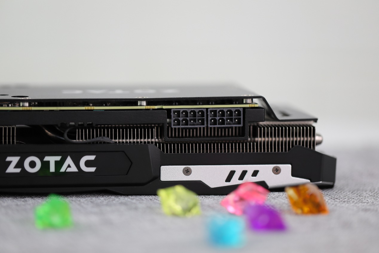 奔腾也能默秒全？G4560+2080Ti玩游戏会怎样