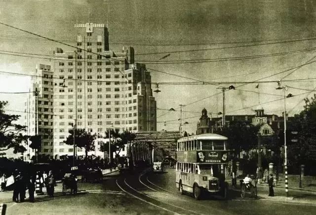 从320公里搬来“蟹中白富美”！北外滩酒店首创白兰地醉蟹畅吃！