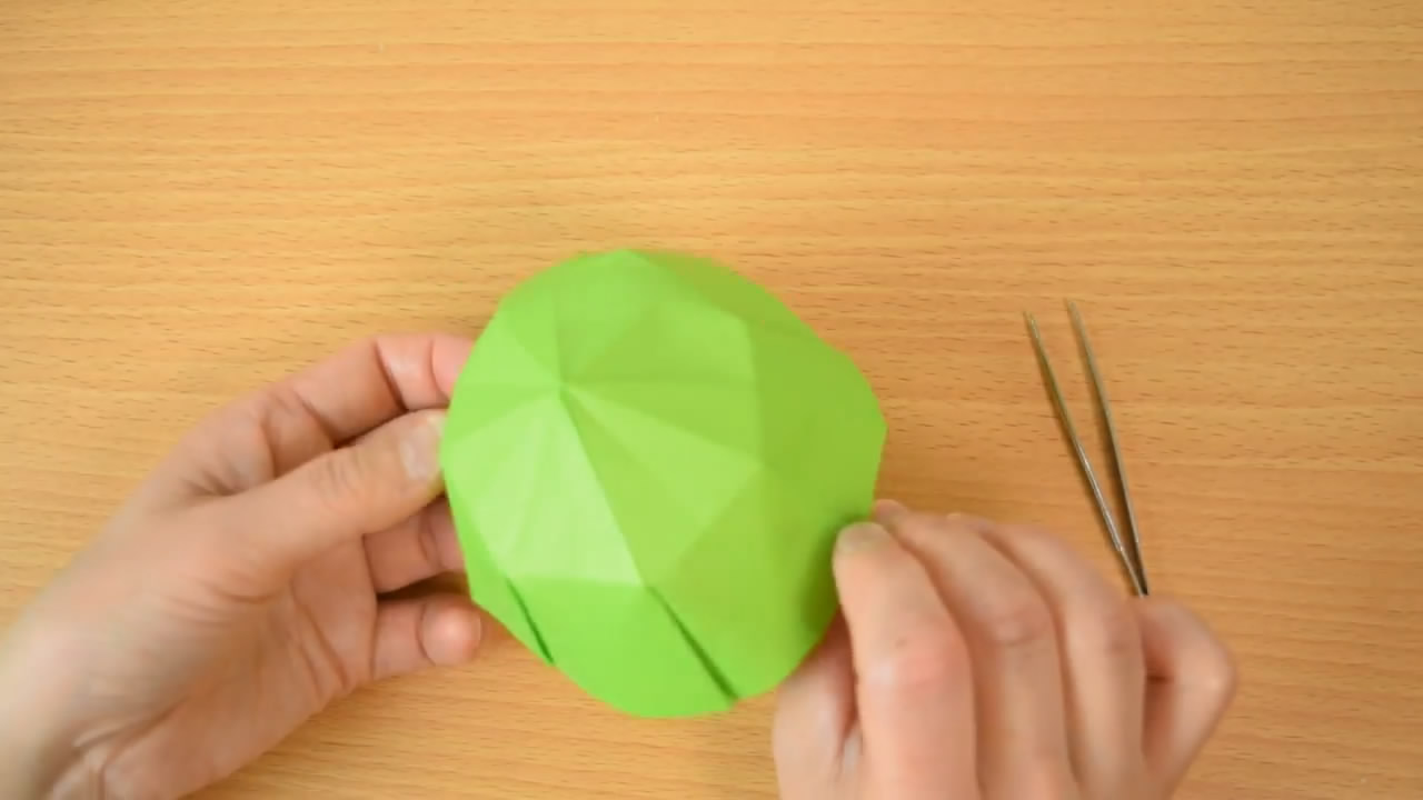 儿童手工折纸小雨伞教程,儿童折纸小雨伞最简单折纸方法