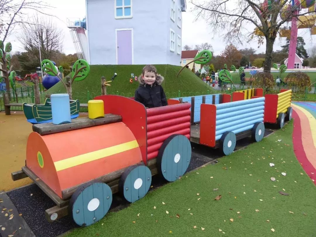 小猪佩奇主题乐园上海如何玩儿,11月小猪佩奇主题乐园