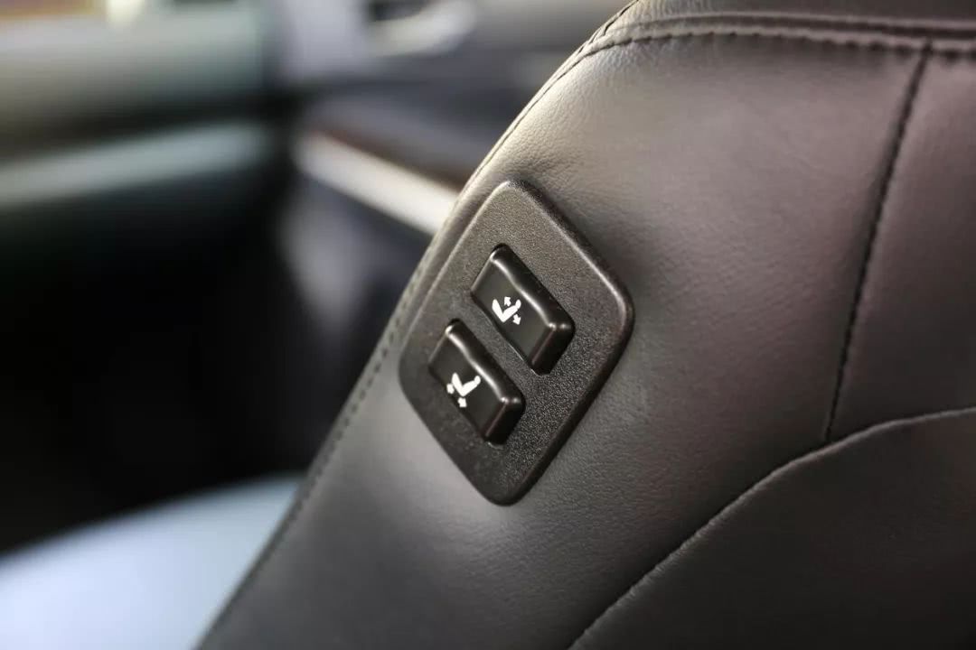 2023款凯美瑞2.0豪华版功能讲解,2023年凯美瑞2.0豪华版功能讲解