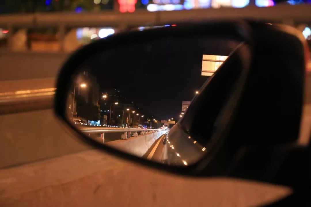 2023款凯美瑞2.0豪华版功能讲解,2023年凯美瑞2.0豪华版功能讲解