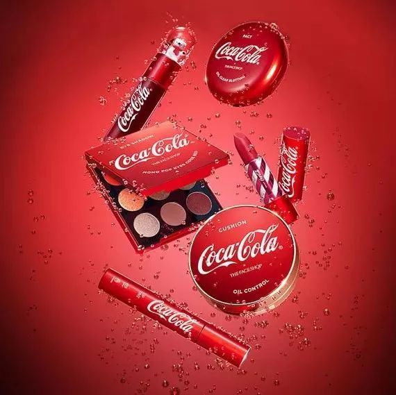 哪些奇葩的跨界品牌联名,最近很火的大牌联名款