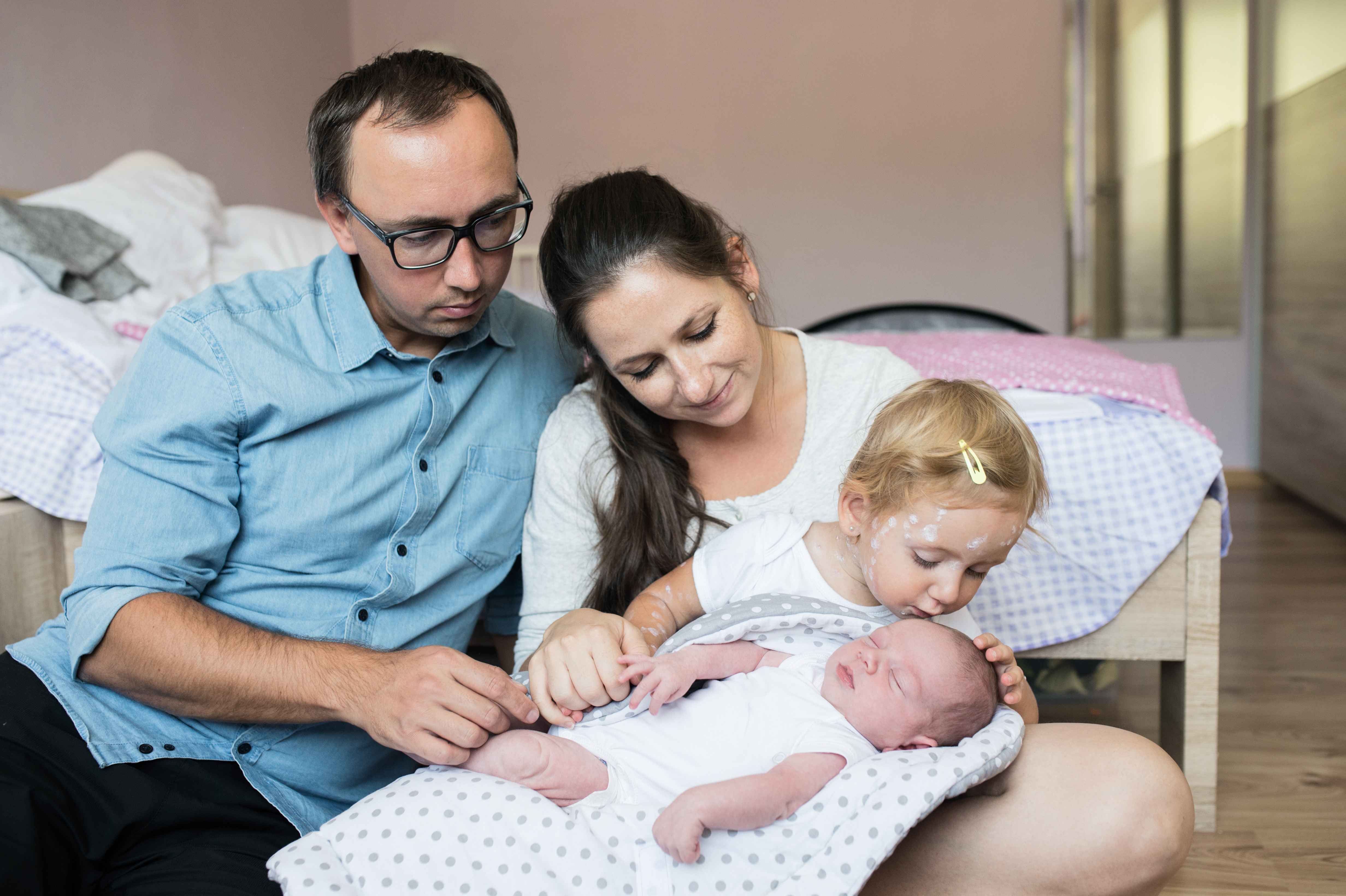 婴儿和家庭才是最重要的,婴儿才是母亲最大的敌人