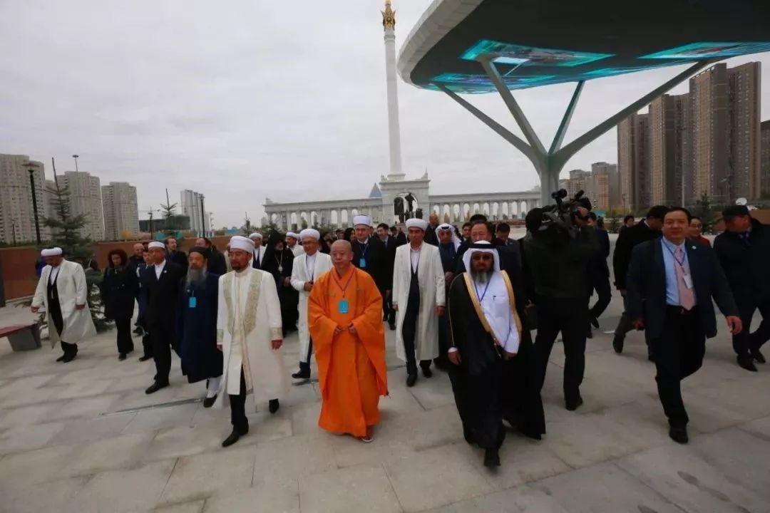 佛教人士参加全国人大代表会议,东林寺释纯一法师