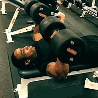 健身房一周训练计划健身动作教学,老年健身房一周健身计划表