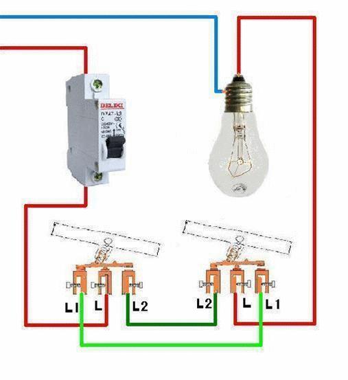 一开三控多控开关怎么接线,双控四灯的接法