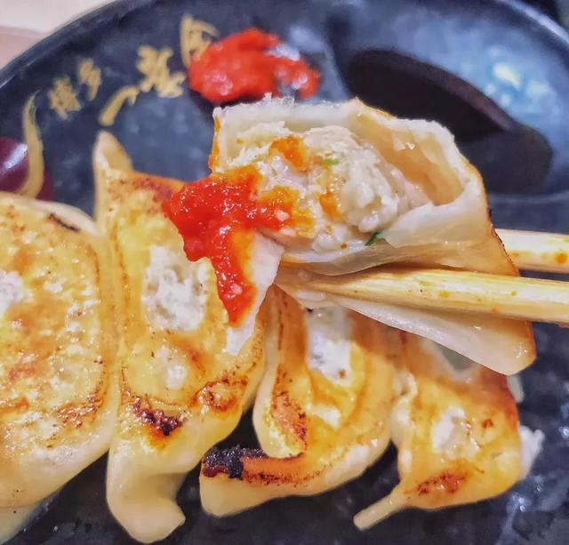 在日本排队吃拉面,天津排名前三的拉面