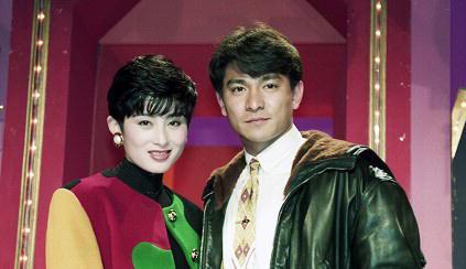 香港90年代她背景大到没人敢惹，遭赵薇横刀*爱夺**，今50岁被疑整容