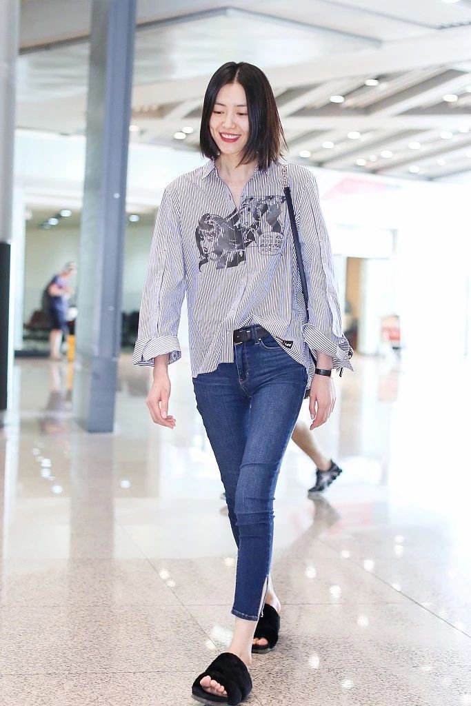 周冬雨穿牛油果绿连衣裙,周冬雨穿芭莎裙