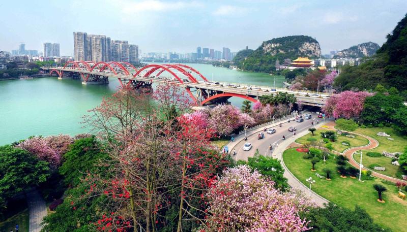 一个以山水闻名的省份,有个被低估的工业重城,居然靠美食出名?