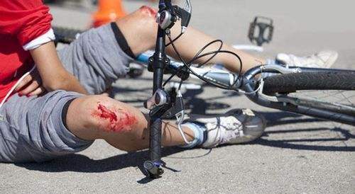 刀伤口用碘伏还是用碘酒消毒好,酒精碘酒红药水哪个消毒方法好